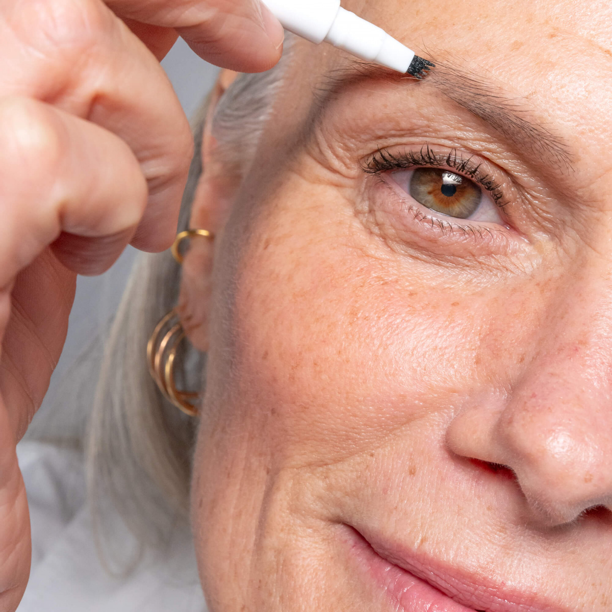 Feutre pour les sourcils